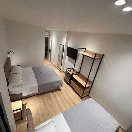 Hotell Logan *